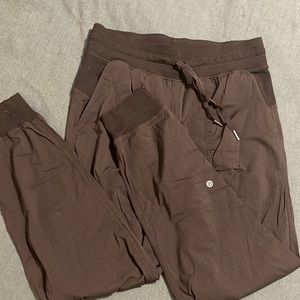 lululemon mid rise black dance studio jogger - unlined - like new